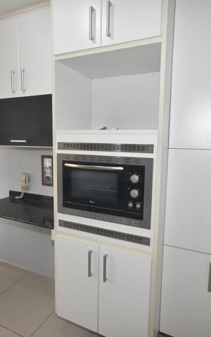 Apartamento à venda com 68m², 3 quartos e 2 vagasCozinha - Armários