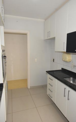 Apartamento à venda com 68m², 3 quartos e 2 vagasCozinha - Armários