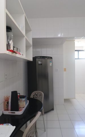 Apartamento para alugar com 280m², 4 quartos e 4 vagas Apartamento para alugar com 280m², 4 quartos e 4 vagasCozinha