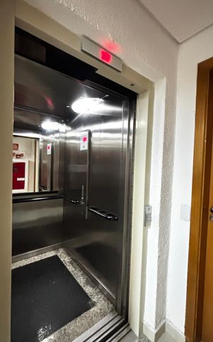 Apartamento para alugar com 120m², 2 quartos e 1 vaga Apartamento para alugar com 120m², 2 quartos e 1 vagaElevador