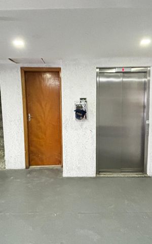 Apartamento para alugar com 120m², 2 quartos e 1 vaga Apartamento para alugar com 120m², 2 quartos e 1 vagaGaragem - Elevador