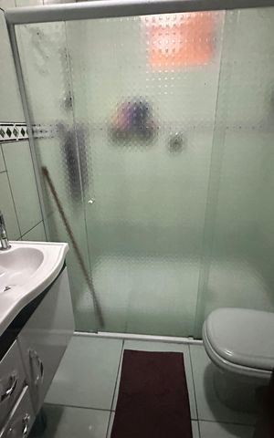Casa à venda com 150m², 3 quartos e 3 vagas Casa à venda com 150m², 3 quartos e 3 vagasBanheiro 1