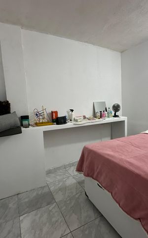 Casa à venda com 150m², 3 quartos e 3 vagas Casa à venda com 150m², 3 quartos e 3 vagasSuíte