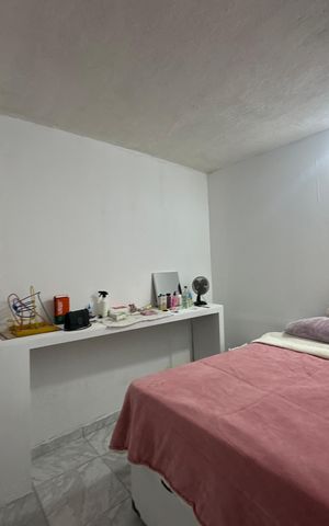 Casa à venda com 150m², 3 quartos e 3 vagas Casa à venda com 150m², 3 quartos e 3 vagasSuíte