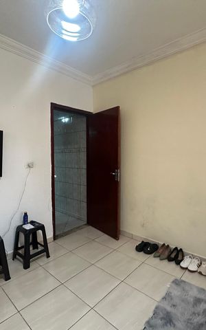 Casa à venda com 150m², 3 quartos e 3 vagas Casa à venda com 150m², 3 quartos e 3 vagasSala