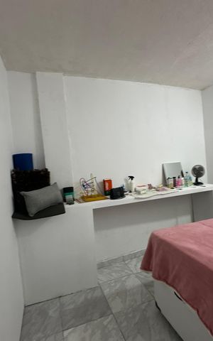 Casa à venda com 150m², 3 quartos e 3 vagas Casa à venda com 150m², 3 quartos e 3 vagasSuíte