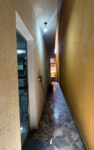 Casa à venda com 150m², 3 quartos e 3 vagas Casa à venda com 150m², 3 quartos e 3 vagasCorredor