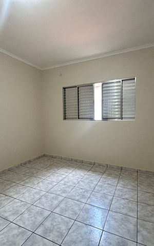 Casa à venda com 150m², 3 quartos e 3 vagas Casa à venda com 150m², 3 quartos e 3 vagasQuarto 2