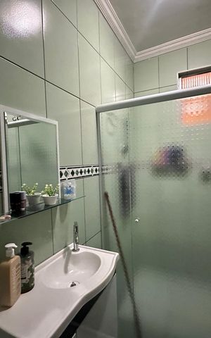 Casa à venda com 150m², 3 quartos e 3 vagas Casa à venda com 150m², 3 quartos e 3 vagasBanheiro 1