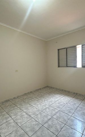 Casa à venda com 150m², 3 quartos e 3 vagas Casa à venda com 150m², 3 quartos e 3 vagasQuarto 2