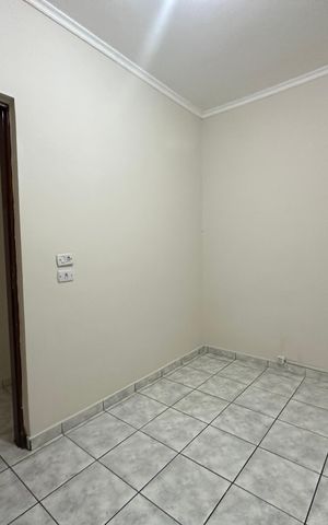 Casa à venda com 150m², 3 quartos e 3 vagas Casa à venda com 150m², 3 quartos e 3 vagasQuarto 1