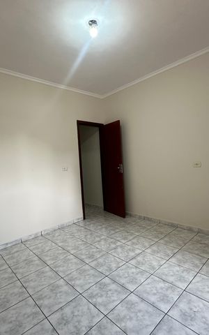 Casa à venda com 150m², 3 quartos e 3 vagas Casa à venda com 150m², 3 quartos e 3 vagasQuarto 2