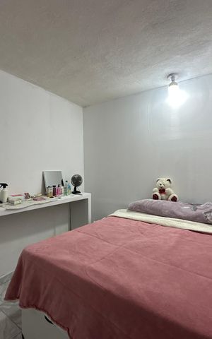 Casa à venda com 150m², 3 quartos e 3 vagas Casa à venda com 150m², 3 quartos e 3 vagasSuíte
