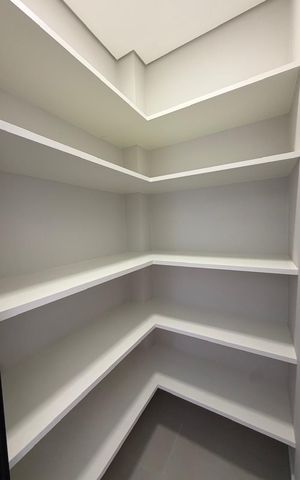 Casa de condomínio à venda com 199m², 3 quartos e 4 vagasQuarto