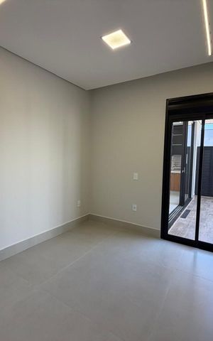 Casa de condomínio à venda com 199m², 3 quartos e 4 vagasQuarto