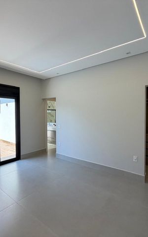 Casa de condomínio à venda com 199m², 3 quartos e 4 vagasQuarto