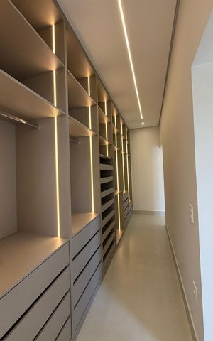 Casa de condomínio à venda com 199m², 3 quartos e 4 vagasQuarto