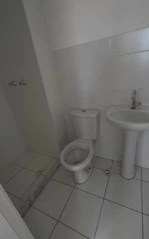 Apartamento à venda com 38m², 2 quartos e sem vaga Apartamento à venda com 38m², 2 quartos e sem vagaBanheiro