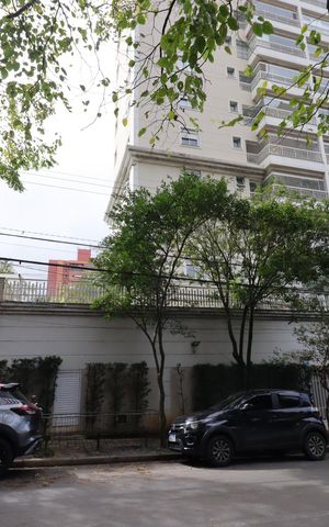 Apartamento para alugar com 175m², 4 quartos e 3 vagasFachada