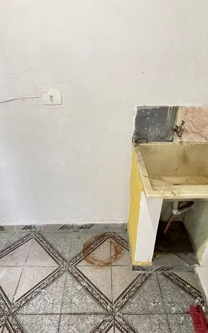 Casa para alugar com 50m², 1 quarto e sem vaga Casa para alugar com 50m², 1 quarto e sem vagaÁrea de Serviço