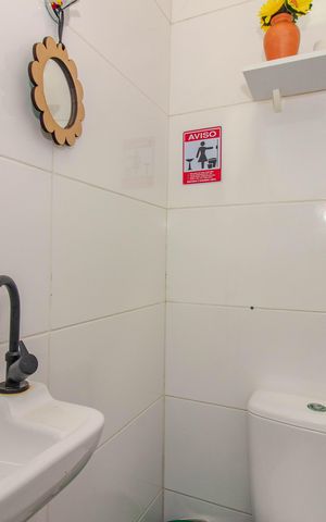 Casa para alugar com 300m², 2 quartos e 2 vagas Casa para alugar com 300m², 2 quartos e 2 vagasLavabo Auxiliar ( Externo)