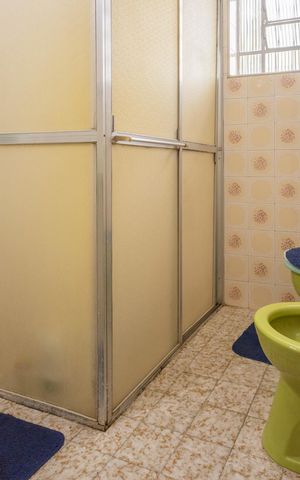 Casa à venda com 123m², 2 quartos e 1 vagaBanheiro social