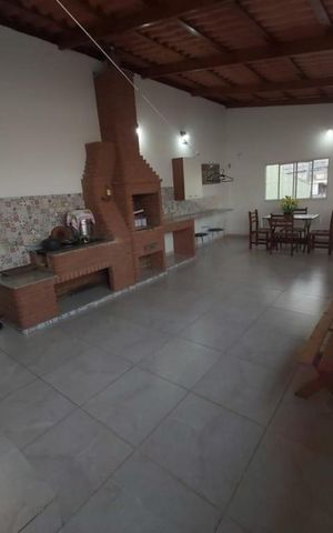 Casa à venda com 220m², 3 quartos e 1 vaga