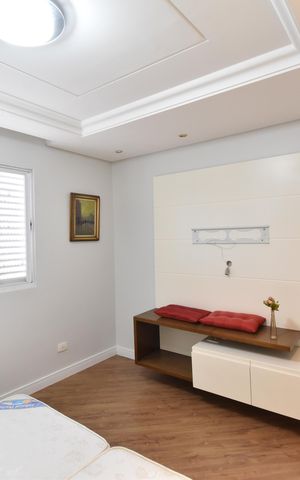 Casa de condomínio à venda com 350m², 4 quartos e 4 vagasSuíte