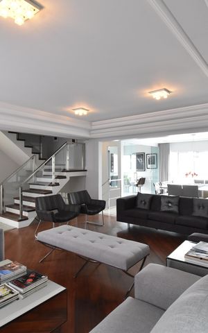 Casa de condomínio à venda com 350m², 4 quartos e 4 vagasSala