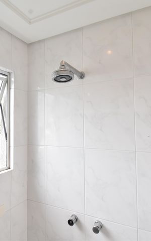 Casa de condomínio à venda com 350m², 4 quartos e 4 vagasBanheiro 3