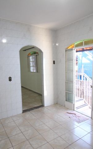 Casa para alugar com 90m², 3 quartos e 3 vagasCozinha e Área de Serviço