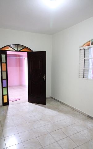 Casa para alugar com 90m², 3 quartos e 3 vagasSala