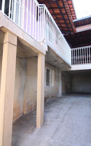 Casa para alugar com 90m², 3 quartos e 3 vagasQuintal