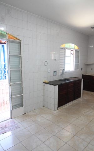 Casa para alugar com 90m², 3 quartos e 3 vagasCozinha e Área de Serviço