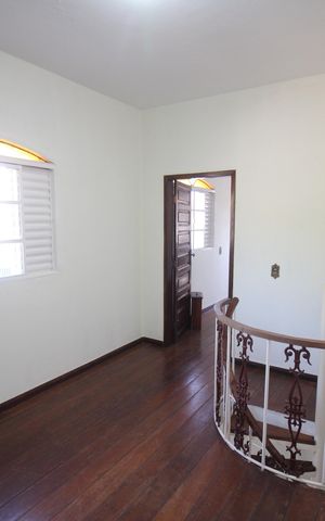 Casa para alugar com 90m², 3 quartos e 3 vagasSala 2