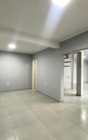 Casa à venda com 178m², 3 quartos e 1 vaga