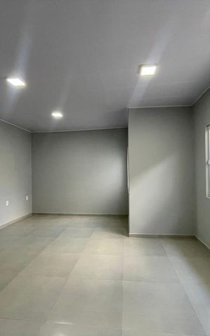 Casa à venda com 178m², 3 quartos e 1 vaga