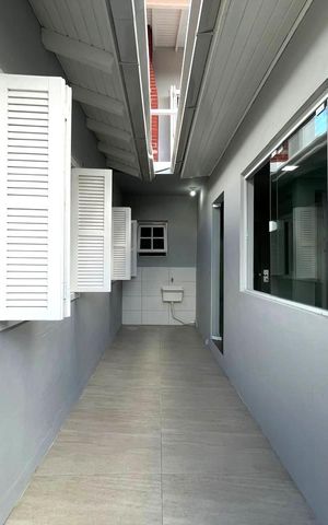 Casa à venda com 178m², 3 quartos e 1 vaga