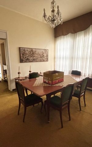 Casa à venda com 552m², 3 quartos e 3 vagas Casa à venda com 552m², 3 quartos e 3 vagasSala 2
