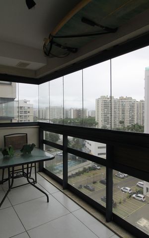 Apartamento à venda com 76m², 3 quartos e 1 vagaSala - Varanda