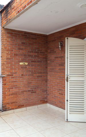 Casa à venda com 195m², 3 quartos e 2 vagasQuarto 1 - Varanda