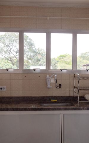Casa à venda com 195m², 3 quartos e 2 vagasCozinha