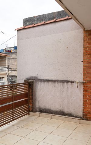 Casa à venda com 195m², 3 quartos e 2 vagasQuarto 1 - Varanda
