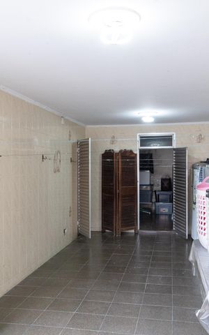 Casa à venda com 195m², 3 quartos e 2 vagasÁrea de Serviço