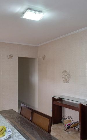 Casa à venda com 195m², 3 quartos e 2 vagasCopa