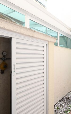 Casa de condomínio para alugar com 180m², 3 quartos e 4 vagasÁrea externa