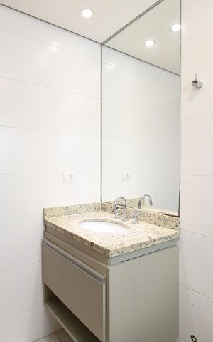 Casa de condomínio para alugar com 180m², 3 quartos e 4 vagasBanheiro 2