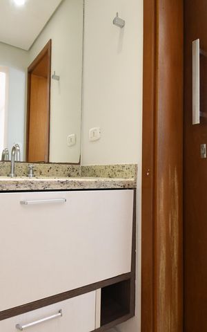 Casa de condomínio para alugar com 180m², 3 quartos e 4 vagasBanheiro da Suíte