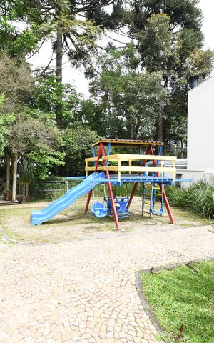 Casa de condomínio para alugar com 180m², 3 quartos e 4 vagasÁrea comum - Playground