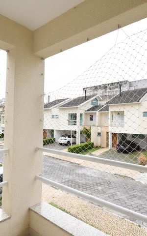 Casa de condomínio para alugar com 180m², 3 quartos e 4 vagasSacada da Suíte